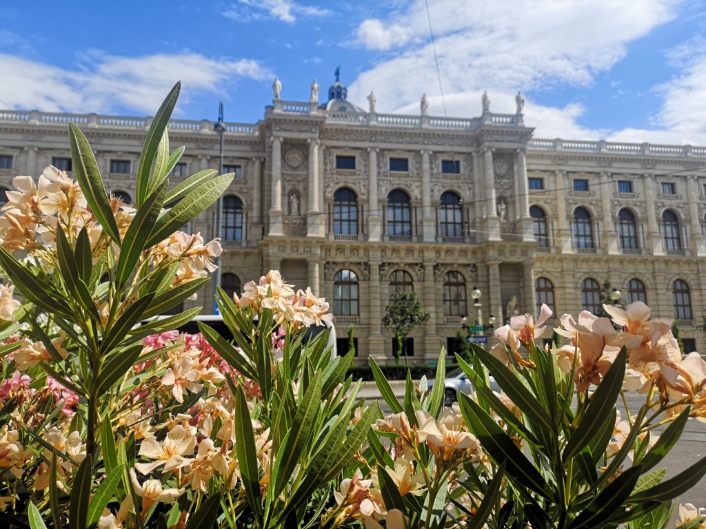 Image of the Maria-Theresien-Platz, Vienna, Austria